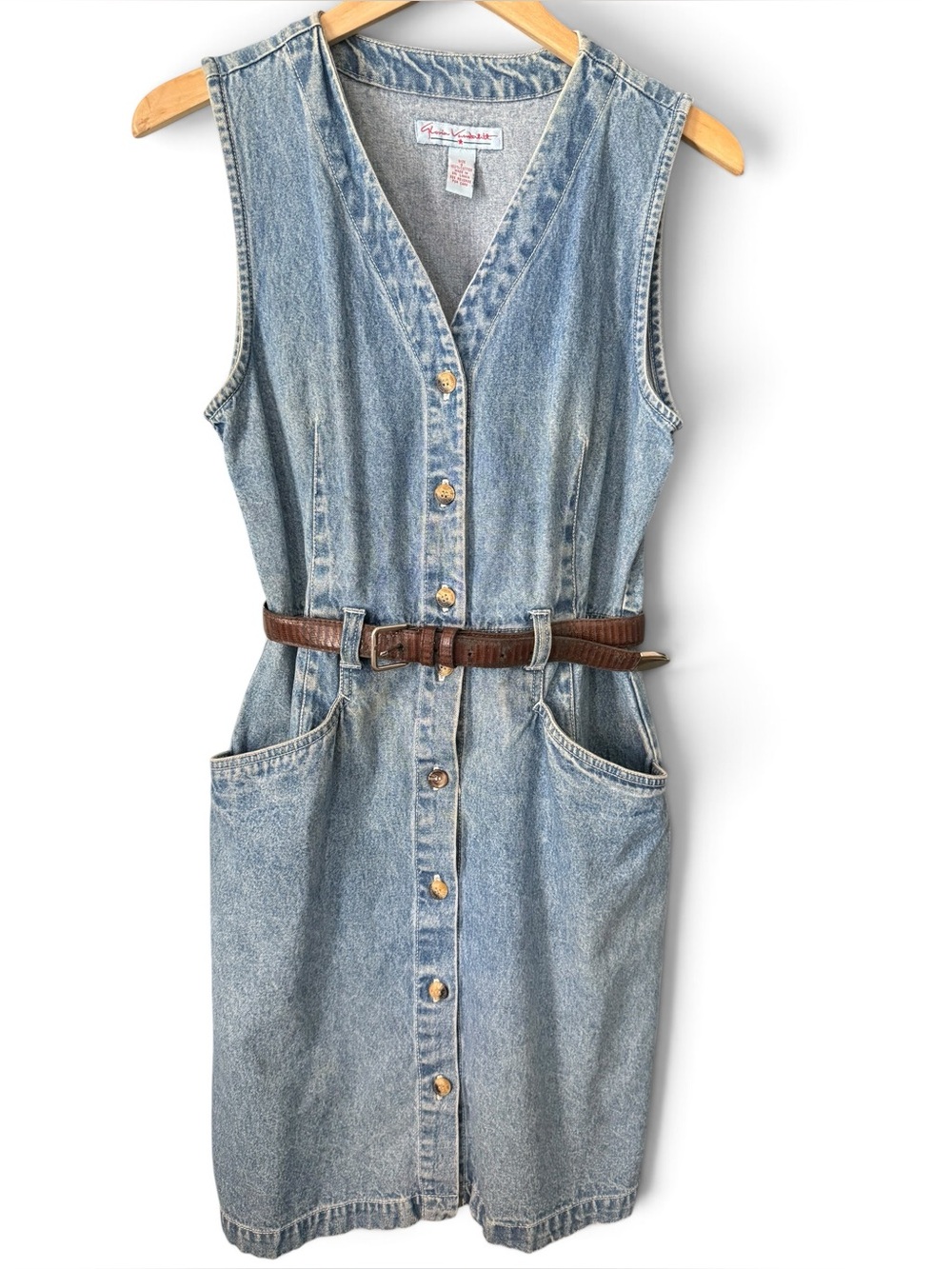 5 for $25!! Vintage 90s Gloria Vanderbilt sleeveless light-wash denim jumper